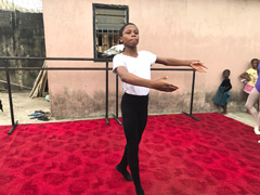 Une école de ballet gratuite au Nigeria
