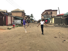 Une école de ballet gratuite au Nigeria