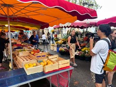 Lyon : Marché du matin le long de la Saône