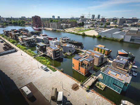 Schoonschip, Amsterdam : La Communauté Flottante la Plus Durable d’Europe
